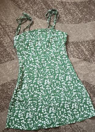 Легкое платье