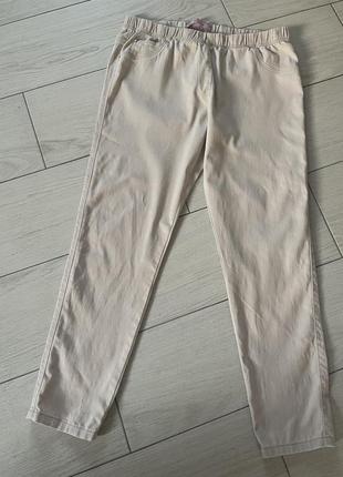 Легкие брюки джинсы на резинке1 фото