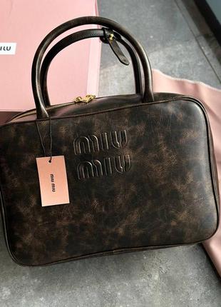Сумка в стилі miumiu коричнева