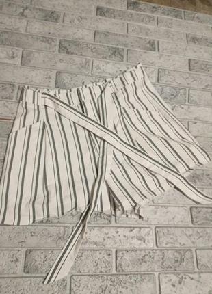 Фирменные шорты zara