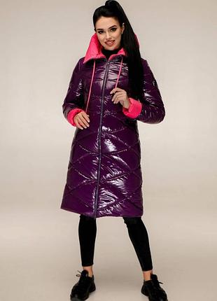 Женский стильный зимний пуховик с капюшоном