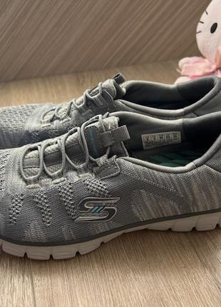 Кроссовки skechers2 фото