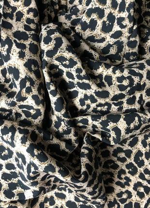 Очень красивая и качественная леопардовая блуза с рюшами и чокером от f&f🖤5 фото