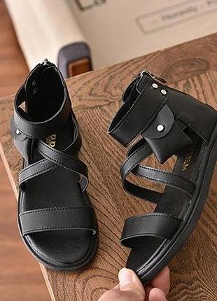 Дитяча босоніжки