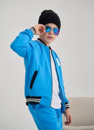 Костюм + футболка