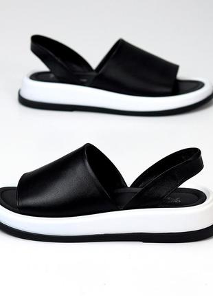 Удобные кожаные женские босоножки черные натуральная кожа с белой подошвой спортивные сандалии6 фото
