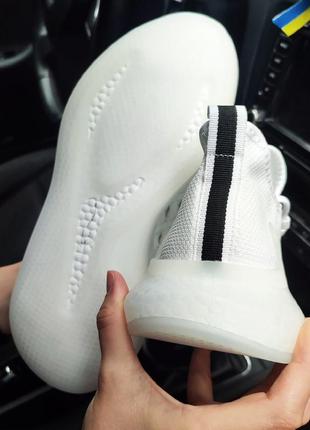 Чоловічі кросівки adidas zx boost білі4 фото