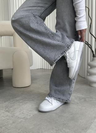 Классные женские кроссовки nike sb dunk low platinum grey белые10 фото