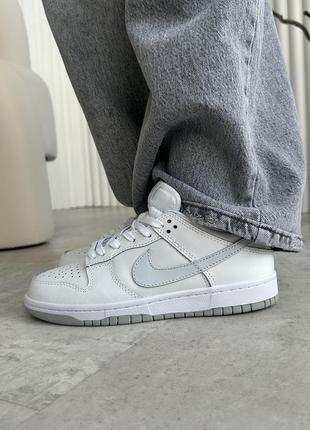 Классные женские кроссовки nike sb dunk low platinum grey белые9 фото