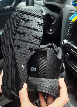 Чоловічі кросівки nike zoom shield чорні5 фото