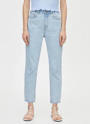 Джинси mom jeans pull&bear