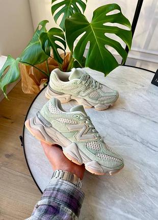 Жіночі кросівки топ🏜️