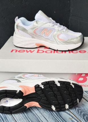 Популярная модель женских кроссовок new balance 530 белые с пудровым нью беленс тренд лета весны