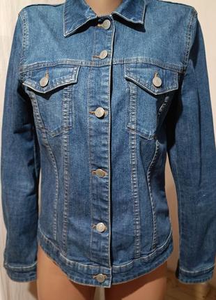 Женская джинсовая куртка р.462 фото