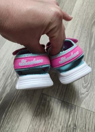 Легкие яркие сандалии босоножки босоножки skechers 24p5 фото