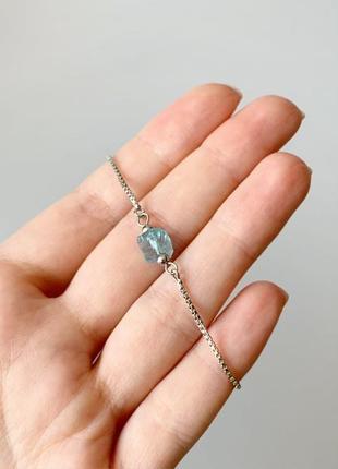 Тонкий браслет-ланцюжок з кристалом блакитного апатиту (модель № 572) jk jewelry2 фото