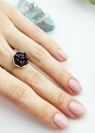 Кольцо минимализм с кристаллами граната подарок девушке гранатовое кольцо (модель № 643) jk jewelry6 фото