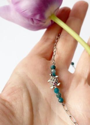 Тонкий браслет-цепочка с черепашкой и апатитом браслет подарок девушке (модель № 683) jk jewelry4 фото