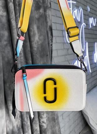 Сумка-клатч через плечо marc jacobs snapshot camera bag airbrushed yellow / женская3 фото