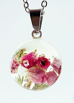 Підвіска-сфера з вересом. кулон з вересом. прикраси з квітів. (модель № 2602) glassy flowers2 фото