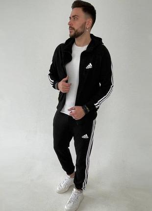 Спортивный костюм adidas