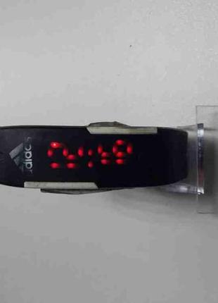 Наручные часы б/у adidas led watch2 фото