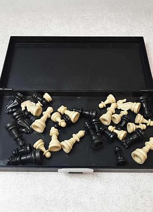 Настільна гра б/у шахи пластмасові2 фото