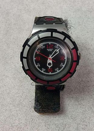 Наручные часы б/у swatch scuba shm105 scratch & slide