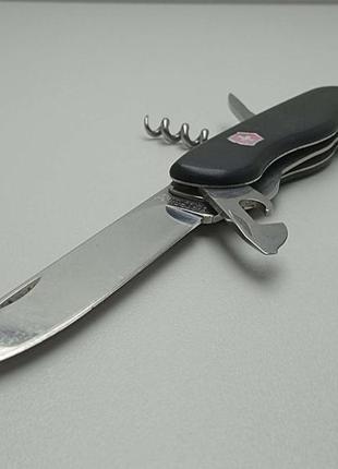 Сувенирный туристический походный нож  б/у victorinox picknicker 0.8353.32 фото