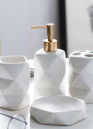 Керамический набор аксессуаров для ванной комнаты из 4-х предметов2 фото