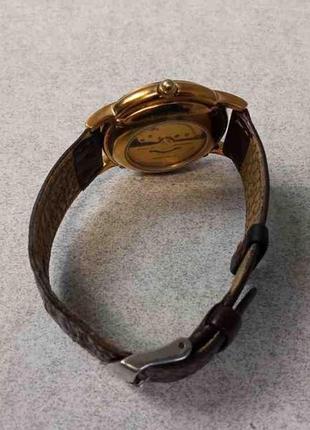 Наручные часы б/у romanson tl3587rm