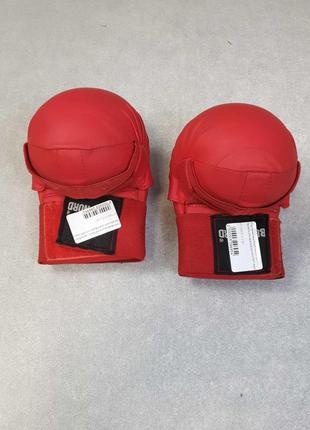 Перчатки для бокса и единоборств б/у перчатки для карате budo-nord wkf approved red