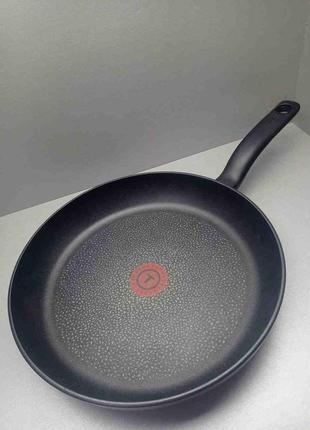 Сковородка сковорода сотейник б/у tefal hard titanium 24см (c6920402)1 фото