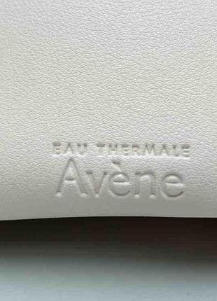 Косметички и бьюти-кейсы б/у avene