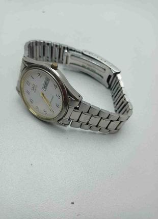 Наручные часы б/у q&q quartz water resist3 фото