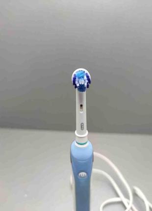 Электрические зубные щетки б/у oral-b proffecional care series 10004 фото