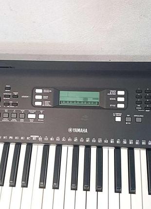 Синтезатори, піаніно та midi-клавіатури б/у yamaha psr-e3733 фото