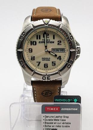 Timex expedition rugged 40mm, с подсветкой4 фото