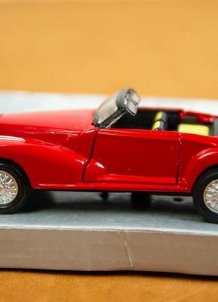 Модель авто, коллекционная, die-cast retro car red3 фото