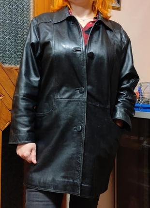 Кожаная куртка черная плащ размер m оверсайз