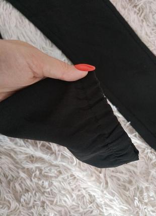 Черные брюки штаны на резинке3 фото