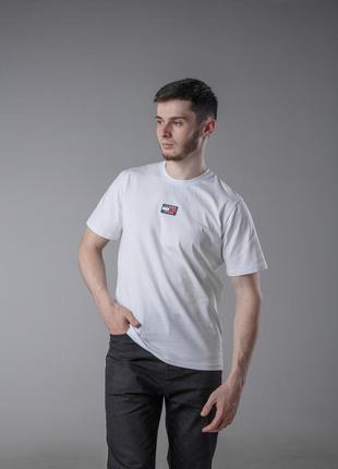 Мужская футболка tommy hilfiger белая повседневная томми хилфигер на лето (b)