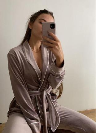 Женская плюшевая бархатная пижамка на запах