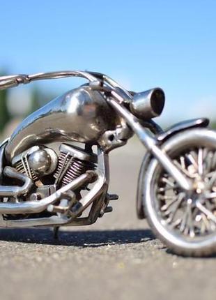 Мотоцикл чоппер из нержавеющей стали