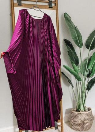 Длинное атласное плиссированное платье оверсайз new collection2 фото