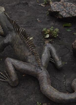 Скульптура ігуани з нержавіючої сталі ручної роботи5 фото