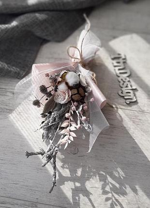 Букет зимний в розовых и серых тонах