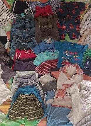 Большой пакет летних вещей от года до 4-5лет на мальчика.для дома/садика/лето шорты,футболки, майки.1 фото