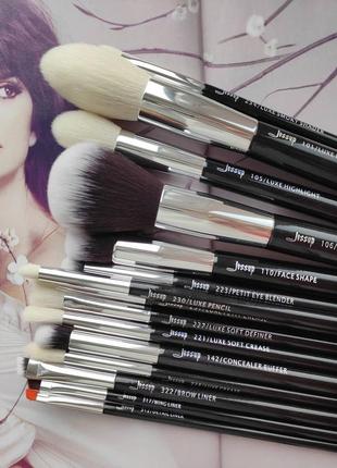 Кисті для макіяжу jessup 15шт.