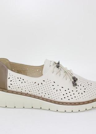 Женские бежевые летние перфорированные туфли с эластичной шнуровкой на фиксаторе,женская летняя обувь кожа7 фото